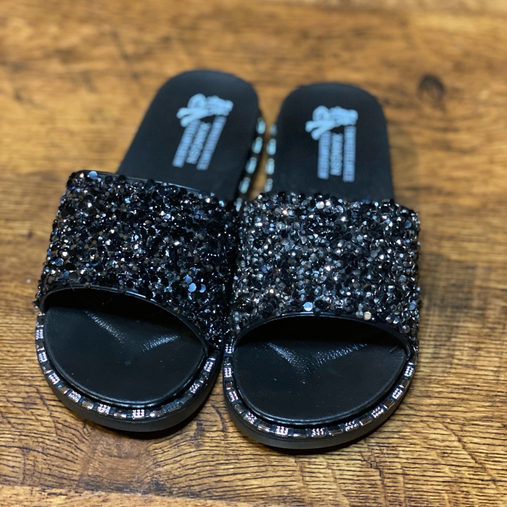 Black sparkly Slides